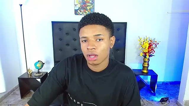 liiam3 online show from 04-10-26, 08:35