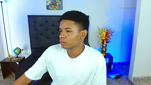 liiam3 online show from 04-11-26, 08:57