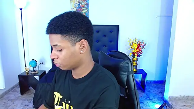 liiam3 online show from 04-28-26, 08:47