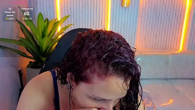 Natasha  tp online show from 06-10-26, 12:37