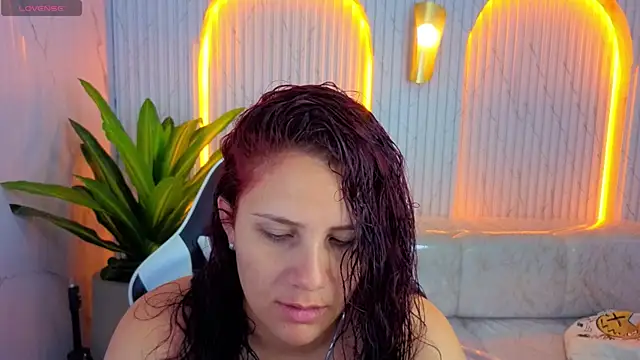 Natasha  tp online show from 06-11-26, 12:36