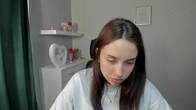 AdeleSolo online show from 04-30-26, 12:44