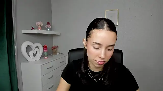 AdeleSolo online show from 06-02-26, 05:31
