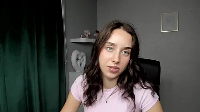 AdeleSolo online show from 06-09-26, 10:27