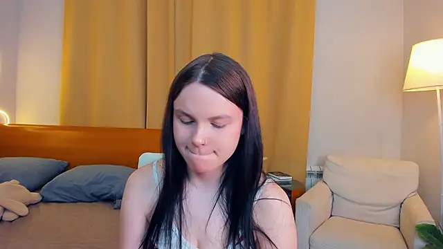 Snapshot of LeilaErcolani chatting on 03-07-26, 07:55 LeilaErcolani online show from 03-07-26, 07:55