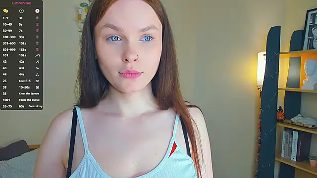 Snapshot of LeilaErcolani chatting on 05-29-26, 09:46 LeilaErcolani online show from 05-29-26, 09:46