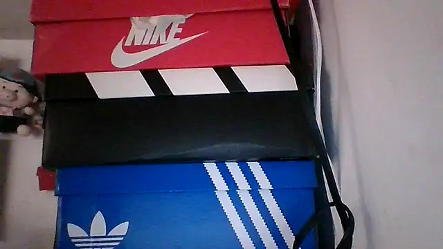 pocahontas hotty online show from 04-28-26, 06:24