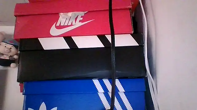 pocahontas hotty online show from 04-29-26, 06:14