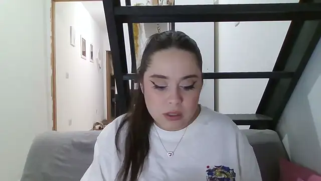 PutaYasmim online show from 04-26-26, 02:20