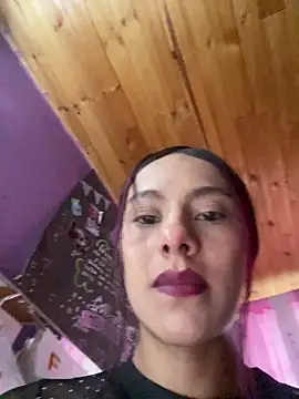 Snapshot of Emily-Fire chatting on 02-24-26, 09:02 Emily-Fire online show from 02-24-26, 09:02