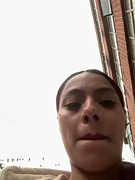 Snapshot of Emily-Fire chatting on 03-10-26, 09:09 Emily-Fire online show from 03-10-26, 09:09