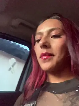 Snapshot of Emily-Fire chatting on 03-11-26, 10:49 Emily-Fire online show from 03-11-26, 10:49