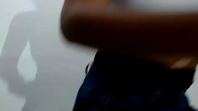 skinnysexy18 online show from 04-27-26, 01:14