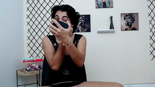 skinnysexy18 online show from 04-28-26, 07:52