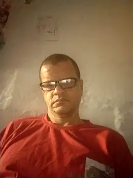 Snapshot of Roque-74 chatting on 06-05-26, 08:47 Roque-74 online show from 06-05-26, 08:47