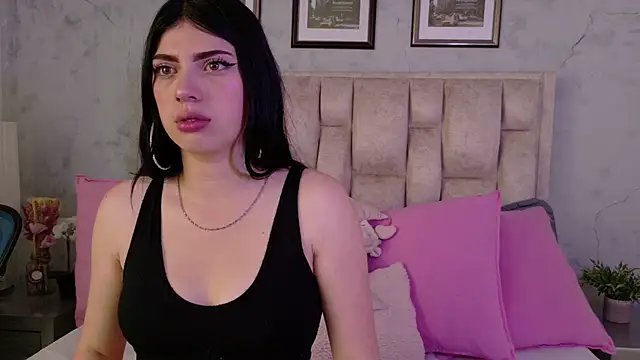 IsabellaRossi online show from 04-12-26, 04:23