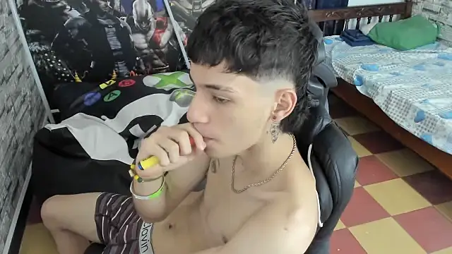 wex 077 online show from 04-27-26, 01:25