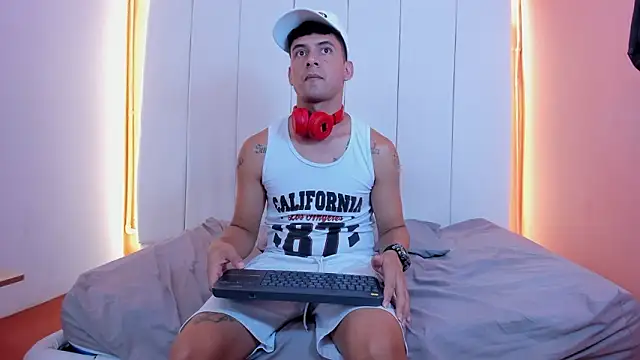 Snapshot of STEVEN_OS chatting on 03-03-26, 08:31 STEVEN OS online show from 03-03-26, 08:31