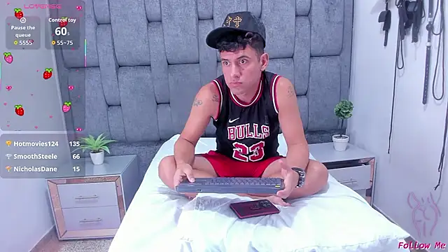 Snapshot of STEVEN_OS chatting on 03-08-26, 08:29 STEVEN OS online show from 03-08-26, 08:29