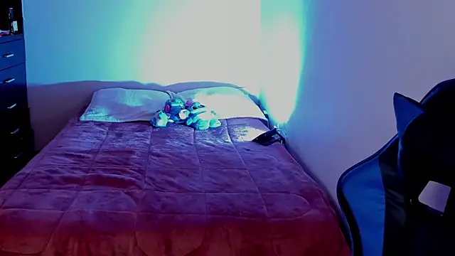 saradiazxxx online show from 04-26-26, 02:37