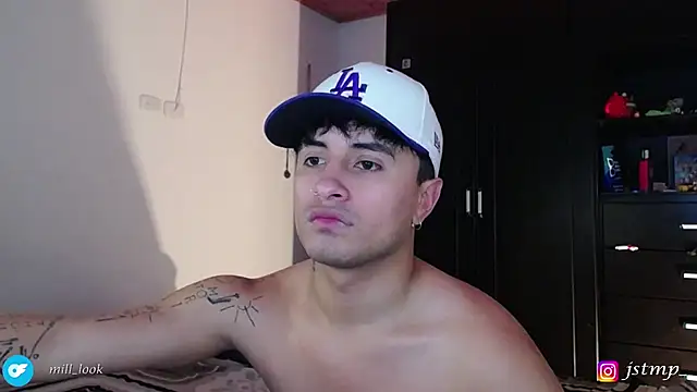 Snapshot of Jhon_Sara chatting on 03-14-26, 11:43 Jhon Sara online show from 03-14-26, 11:43