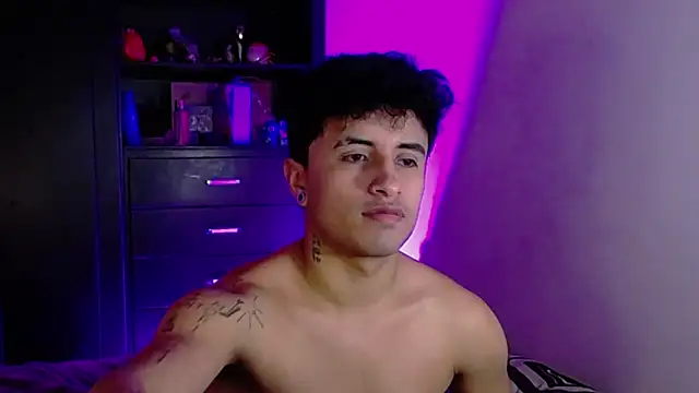 Snapshot of Jhon_Sara chatting on 03-16-26, 10:47 Jhon Sara online show from 03-16-26, 10:47