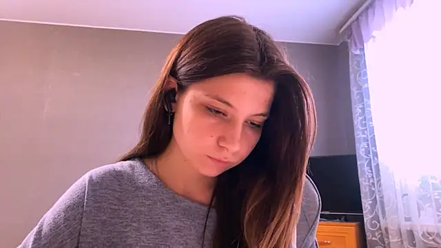 LunnaBliss online show from 04-27-26, 01:31