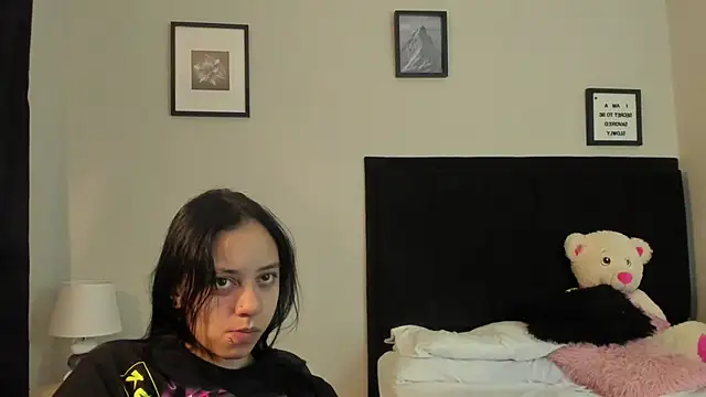 Snapshot of sabbrand0111 chatting on 03-09-26, 06:45 sabbrand0111 online show from 03-09-26, 06:45