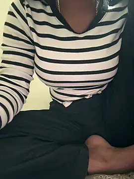 meenu cuties online show from 03-22-26, 02:20