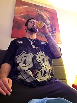 LargeLith online show from 03-28-26, 09:14