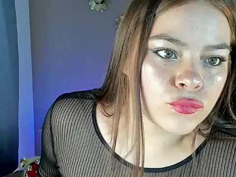 Snapshot of Luna_velmont chatting on 03-10-26, 07:19 Luna velmont online show from 03-10-26, 07:19