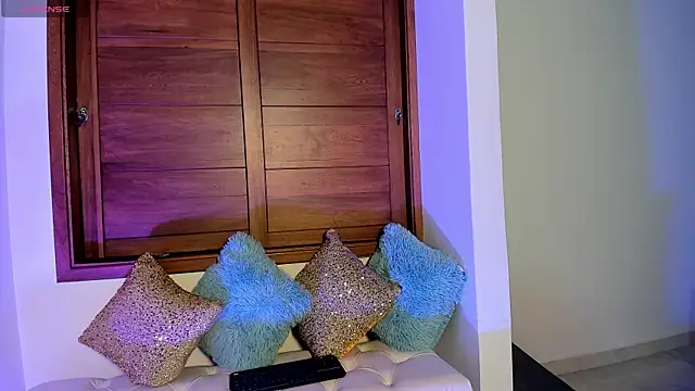 Snapshot of milkavelvett chatting on 03-04-26, 03:51 milkavelvett online show from 03-04-26, 03:51