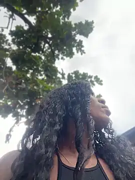 ZarahFerreira online show from 04-26-26, 07:33