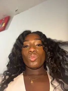 ZarahFerreira online show from 04-28-26, 02:27