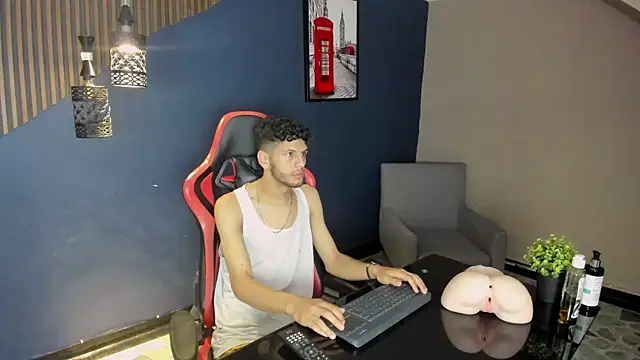 LuckySammer online show from 03-12-26, 07:42