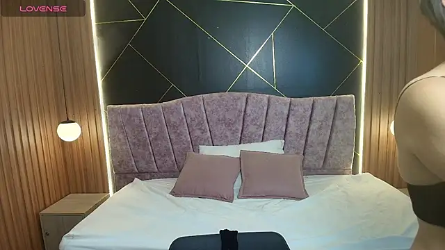 Snapshot of MoriahStorm chatting on 03-03-26, 12:11 MoriahStorm online show from 03-03-26, 12:11