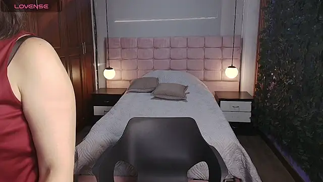 MoriahStorm online show from 06-10-26, 12:48