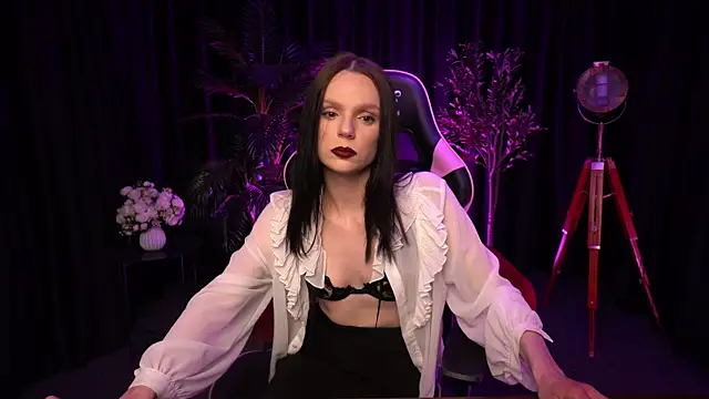 Wild Alice me online show from 04-18-26, 07:58