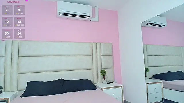 Liia Collins online show from 06-12-26, 05:45
