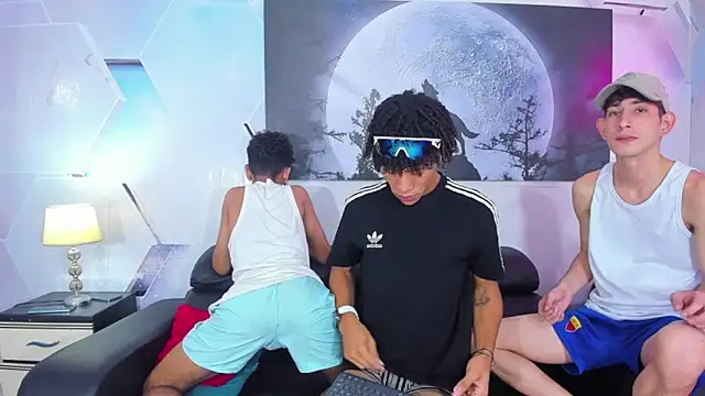 Spicy guys online show from 04-18-26, 08:09