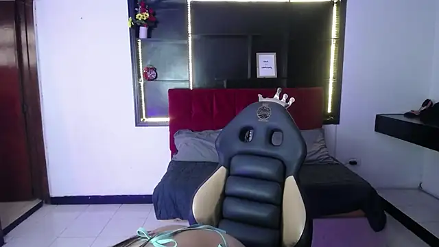 Sweett liia  online show from 04-07-26, 07:47