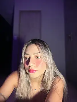 Snapshot of Dulce_Sofi_ chatting on 03-17-26, 09:51 Dulce Sofi online show from 03-17-26, 09:51