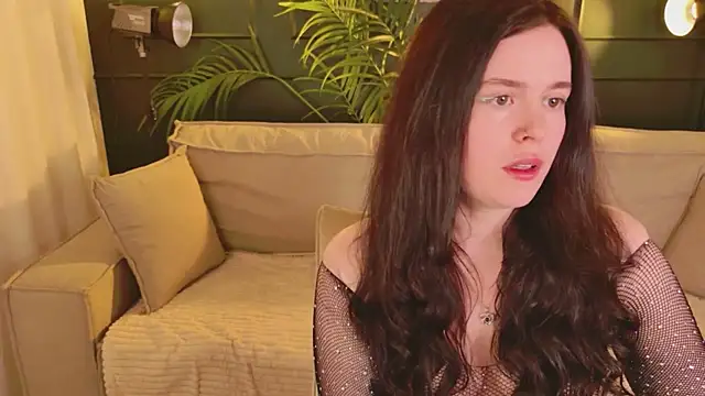 JustMira online show from 05-03-26, 10:49