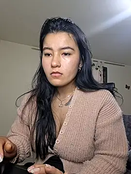 Miiia a online show from 04-28-26, 06:57