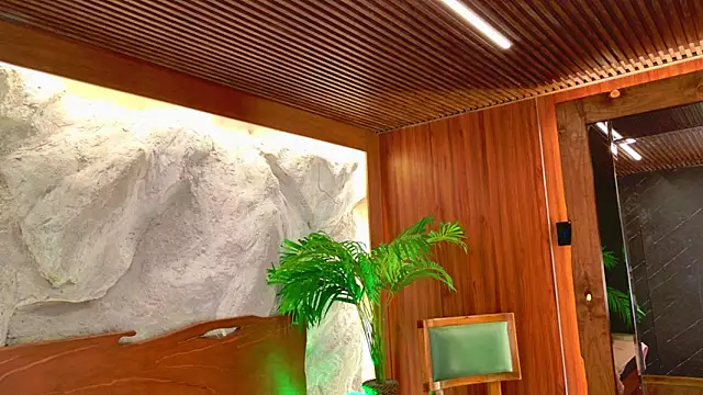 Rolyloren  online show from 03-05-26, 03:52