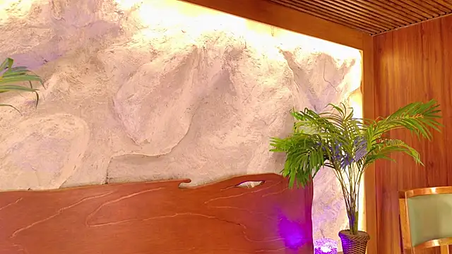 Rolyloren  online show from 03-11-26, 04:13