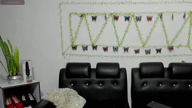 aria-voss online show from 04-13-26, 11:54