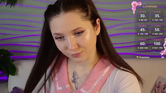 Snapshot of Tiny_BunnyX chatting on 03-06-26, 06:10 Tiny BunnyX online show from 03-06-26, 06:10