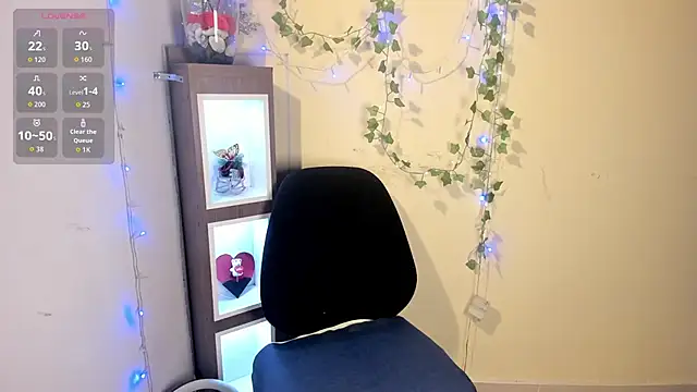 Snapshot of little__eva chatting on 05-11-26, 12:55 little eva online show from 05-11-26, 12:55