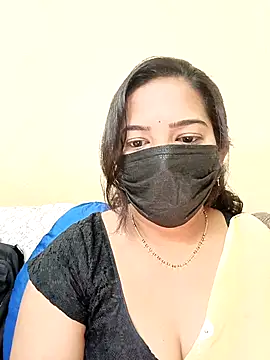 Snapshot of Sumaya-Reddy chatting on 03-09-26, 10:14 Sumaya-Reddy online show from 03-09-26, 10:14